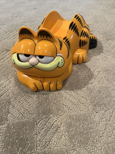 Garfield phone missing - phone.,