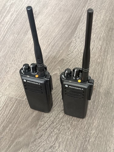 Pair motorola dp4400 32 - pair, of