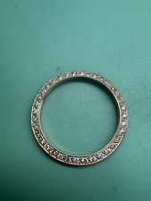 Gold diamond set bezel, 26mm