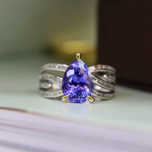 70ct pear cut - pear, natural