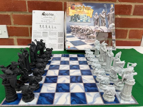 Harry potter wizard chess set - chess,