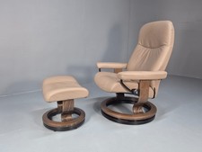 Ekornes Stressless Chair and Footstool Beige Leather Vintage 1990s  EB10633 MSWI