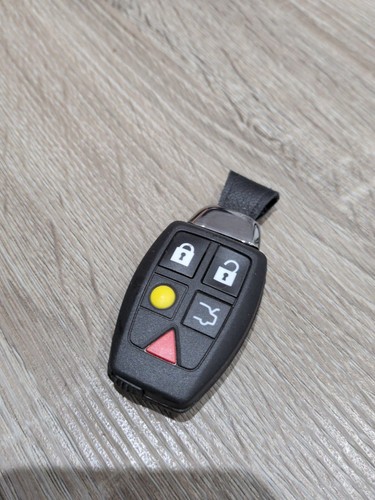 Brand new genuine aston martin - new,