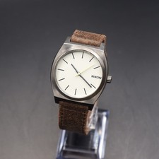 Nixon "The Time Teller"