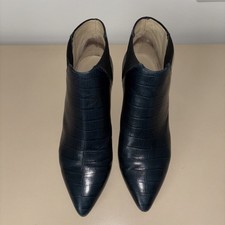 Hobbs Ladies Navy Kitten Heel