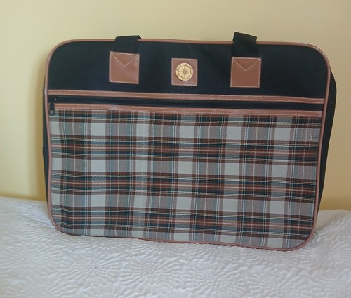 Vintage style travel bag never - style,