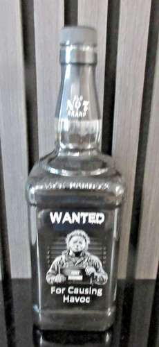 Empty engraved jack - 🍾,