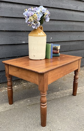Petite early 20th century - 20th,