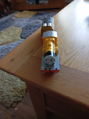Tomy molly motorised tender - tomy, &