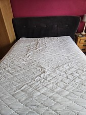 Loaf velvet king size bed