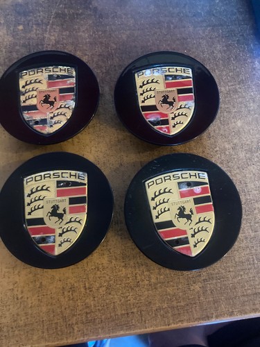 Porsche wheel centres