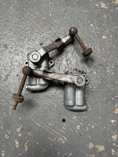 Pair lever arm shock - lever,