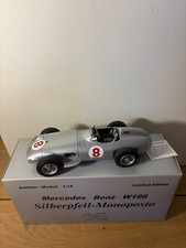 CMC 1/18 Scale Diecast M-021 - Mercedes-Benz W196 Monoposto #8 - Silver