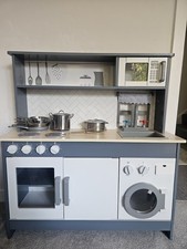 ? Wooden Toy Play Kitchen. Kids, Toddlers. Pans included. Excellent Condition