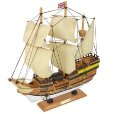 Model Mayflower Sailing Ship |