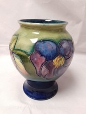 GORGEOUS VINTAGE MOORCROFT