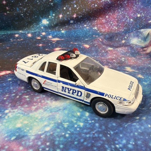 Ford crown victoria - victoria, nypd