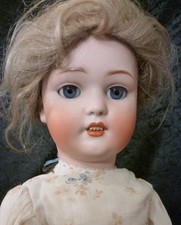 ANTIQUE DOLL , BISQUE DOLL , SIMON & HALBIG 1078 , c.1900  21" / 55cm