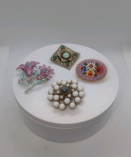 Vintage joblot bundle brooches - joblot,