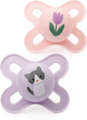 One magnetic mam - dummy, soother