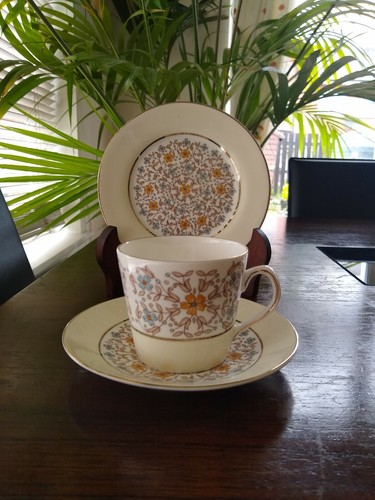 Elizabethan bone china tea - elizabethan,
