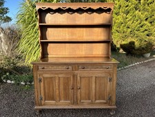 Vintage Light Wood Welsh