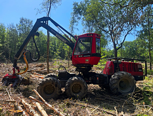 Komatsu 931 forestry - komatsu, harvester