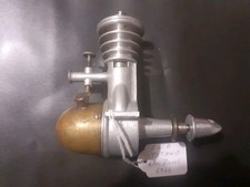 1946 Elia Titan Model Engine