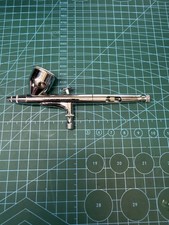 Iwata HP -C Plus Airbrush
