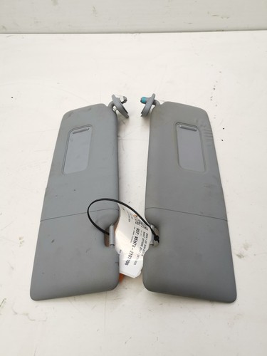 Bmw e87 sun visor right - 1,