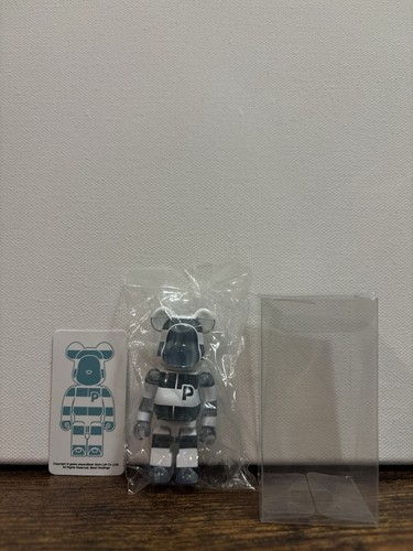 Bearbrick series artist - series,