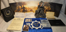 Gears Of War 3 Marcus Fenix Limited Edition Collectors Statue Art Book Flag More