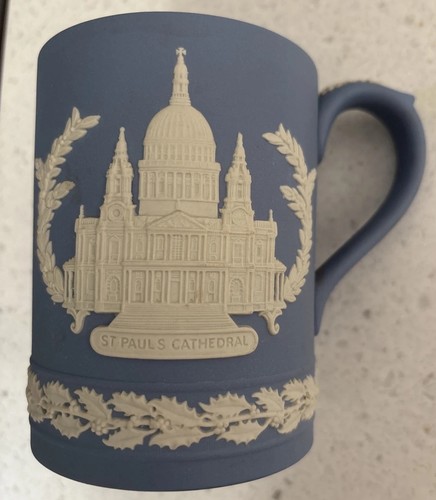 Wedgwood 1972 blue christmas - 1972,