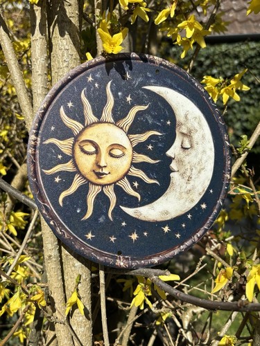 Sun and moon metal - moon,