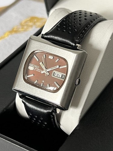 Seiko 6119 5400 - 6119, red