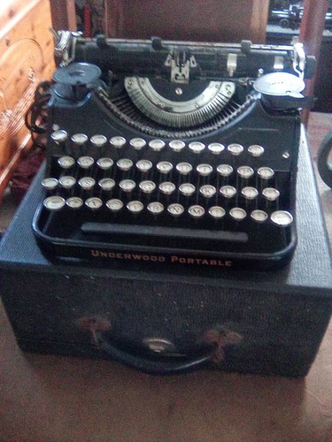 Antique underwood portable - antique,
