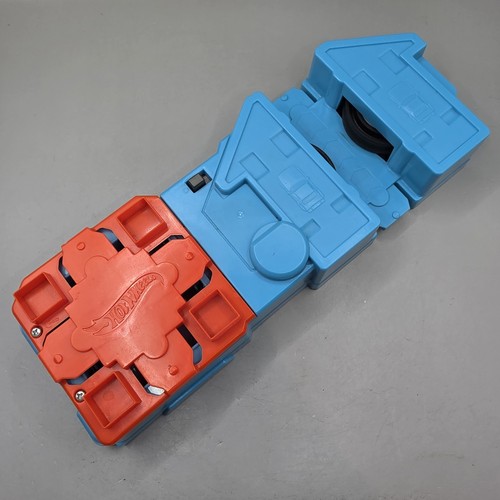 Hot wheels track powered - track,