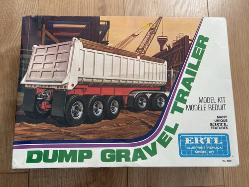 Ertl model kit - kit, 8020