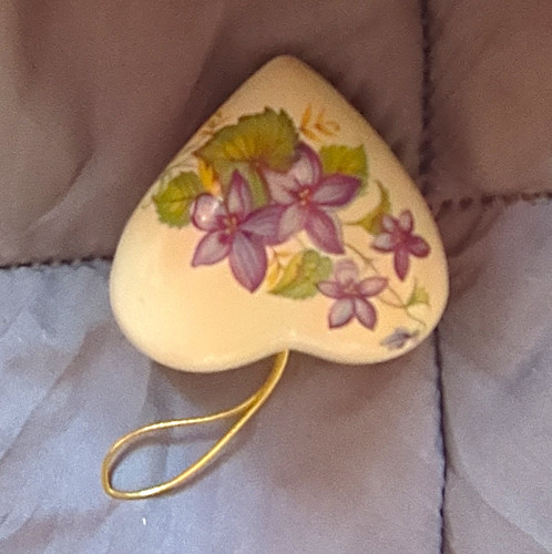 Pot pourri heart hanging - pot,