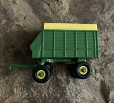Ertl 1:64 John Deere Covered