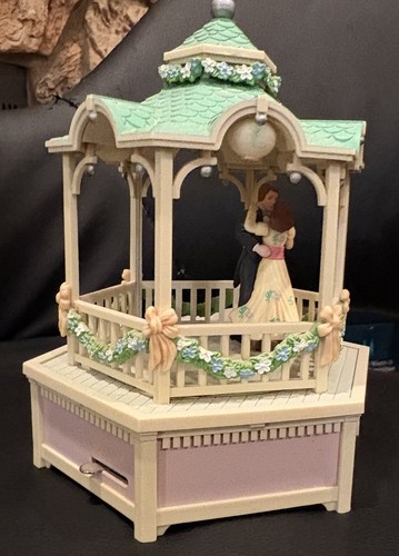 Enesco 1985 gazebo world - world, of