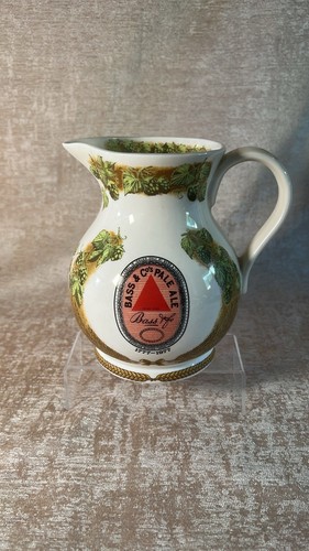 Vintage wade 1977 water beer - wade,