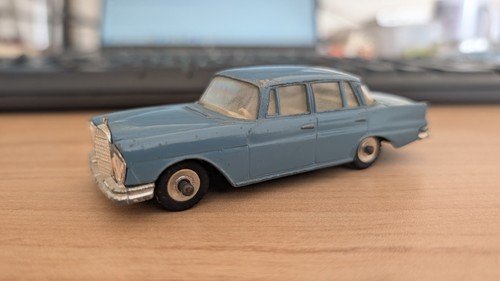 Mercedes benz 220 dinky - mercedes-benz,
