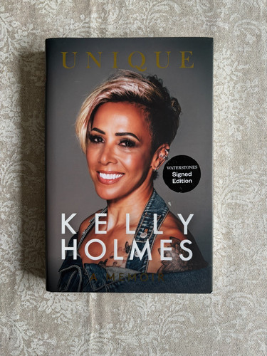 Unique kelly holmes a - by,
