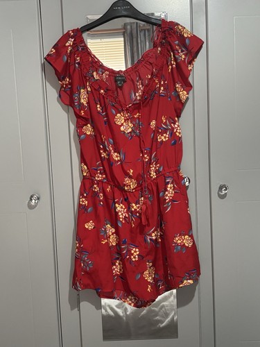 Red floral short - floral, size