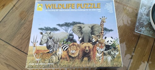 Retro wildlife 200 large - retro,