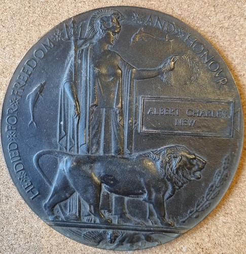 Ww1 memorial plaque - ww1, albert