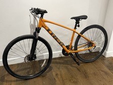 Trek Dual Sport 3 Hybrid Bike