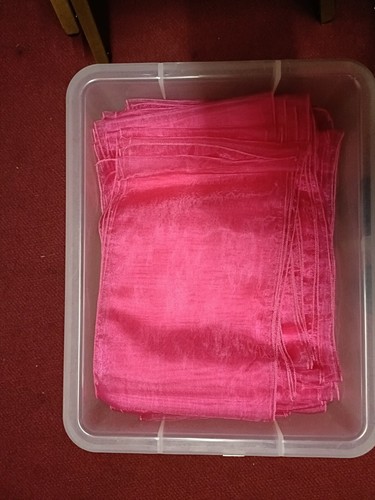Used fuchsia organza chair - fuchsia,