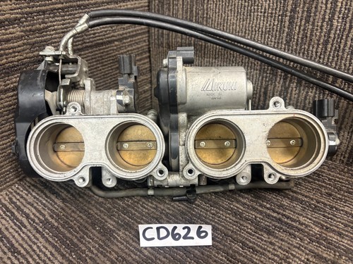 Yamaha yzf 4c8 - yzf-r1, throttle